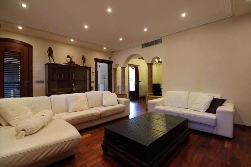 5 sypialnia Willa na sprzedaż w Campoamor z basenem garażem - 1 250 000 € (Ref: 9637538)