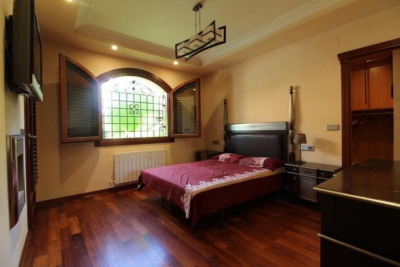 5 sypialnia Willa na sprzedaż w Campoamor z basenem garażem - 1 250 000 € (Ref: 9637538)