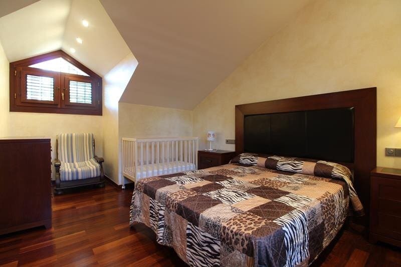 5 sypialnia Willa na sprzedaż w Campoamor z basenem garażem - 1 250 000 € (Ref: 9637538)