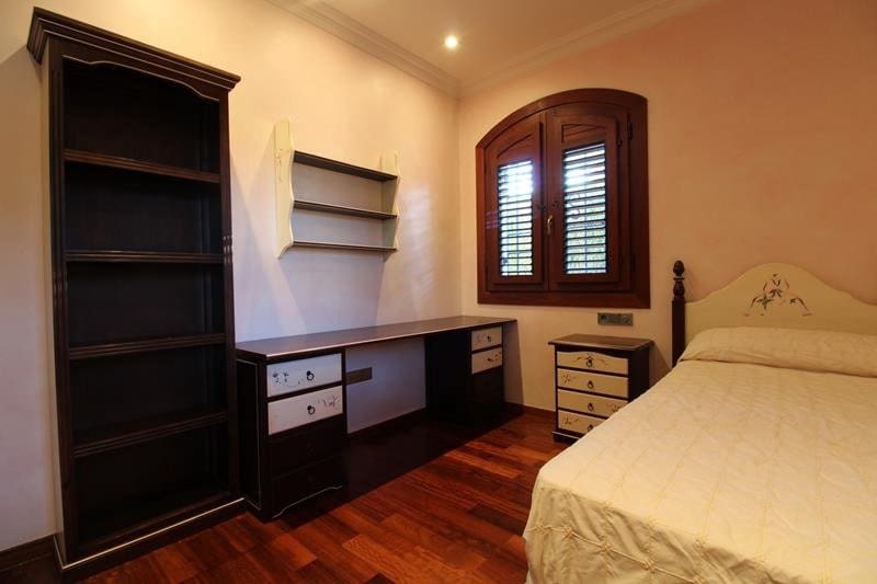 5 sypialnia Willa na sprzedaż w Campoamor z basenem garażem - 1 250 000 € (Ref: 9637538)