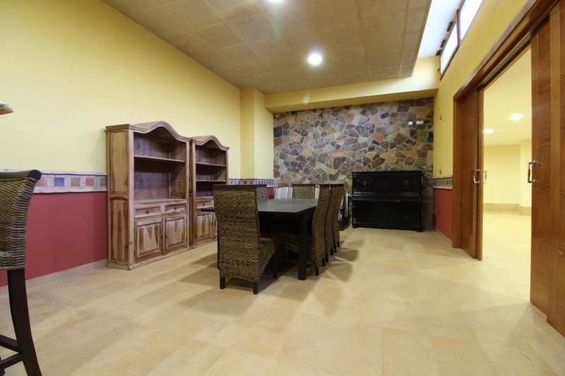 5 sypialnia Willa na sprzedaż w Campoamor z basenem garażem - 1 250 000 € (Ref: 9637538)