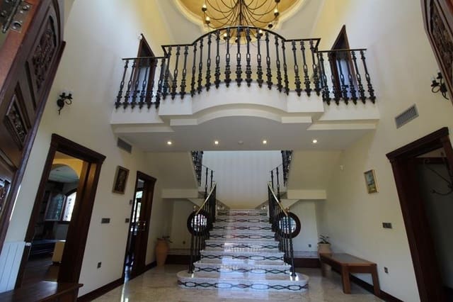 5 sypialnia Willa na sprzedaż w Dehesa de Campoamor, Orihuela z basenem garażem - 1 250 000 € (Ref: 9637538)