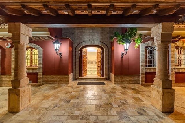 5 sypialnia Willa na sprzedaż w Dehesa de Campoamor, Orihuela z basenem garażem - 1 250 000 € (Ref: 9637538)