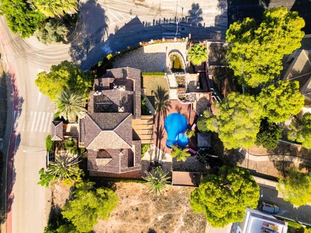 5 sypialnia Willa na sprzedaż w Dehesa de Campoamor, Orihuela z basenem garażem - 1 250 000 € (Ref: 9637538)