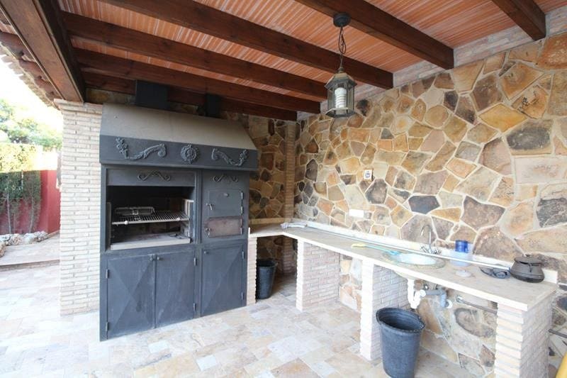 5 sypialnia Willa na sprzedaż w Campoamor z basenem garażem - 1 250 000 € (Ref: 9637538)