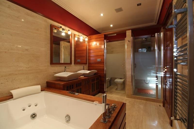 5 sypialnia Willa na sprzedaż w Campoamor z basenem garażem - 1 250 000 € (Ref: 9637538)