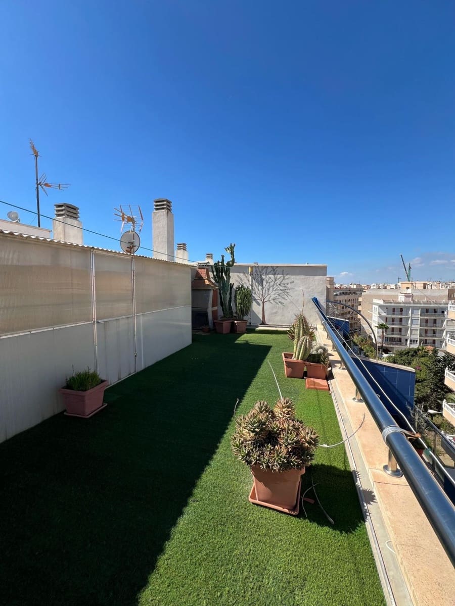 3 Zimmer Penthouse zu verkaufen in Torrevieja mit Pool Garage - 259.900 € (Ref: 9644997)