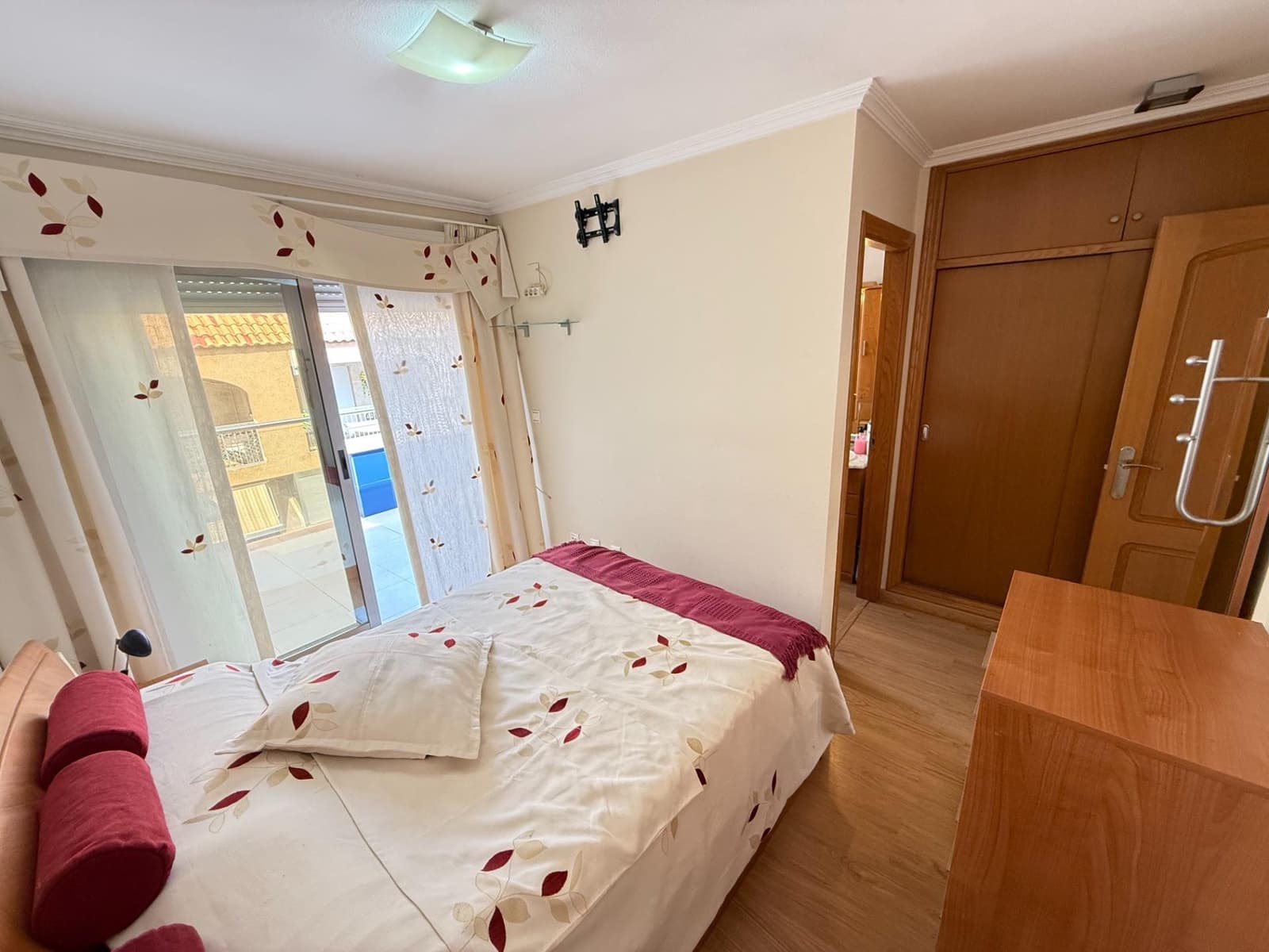 3 slaapkamer Penthouse te koop in Torrevieja met zwembad garage - € 259.900 (Ref: 9644997)