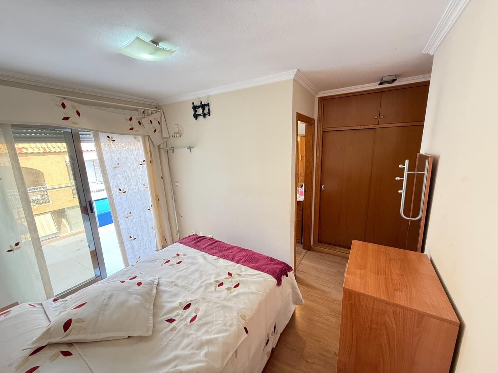 3 slaapkamer Penthouse te koop in Torrevieja met zwembad garage - € 259.900 (Ref: 9644997)