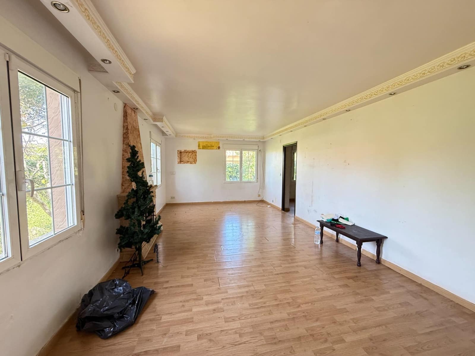 4 makuuhuone Huvila myytävänä paikassa Torrevieja mukana 
autotalli - 425 000 € (Ref: 9794585)