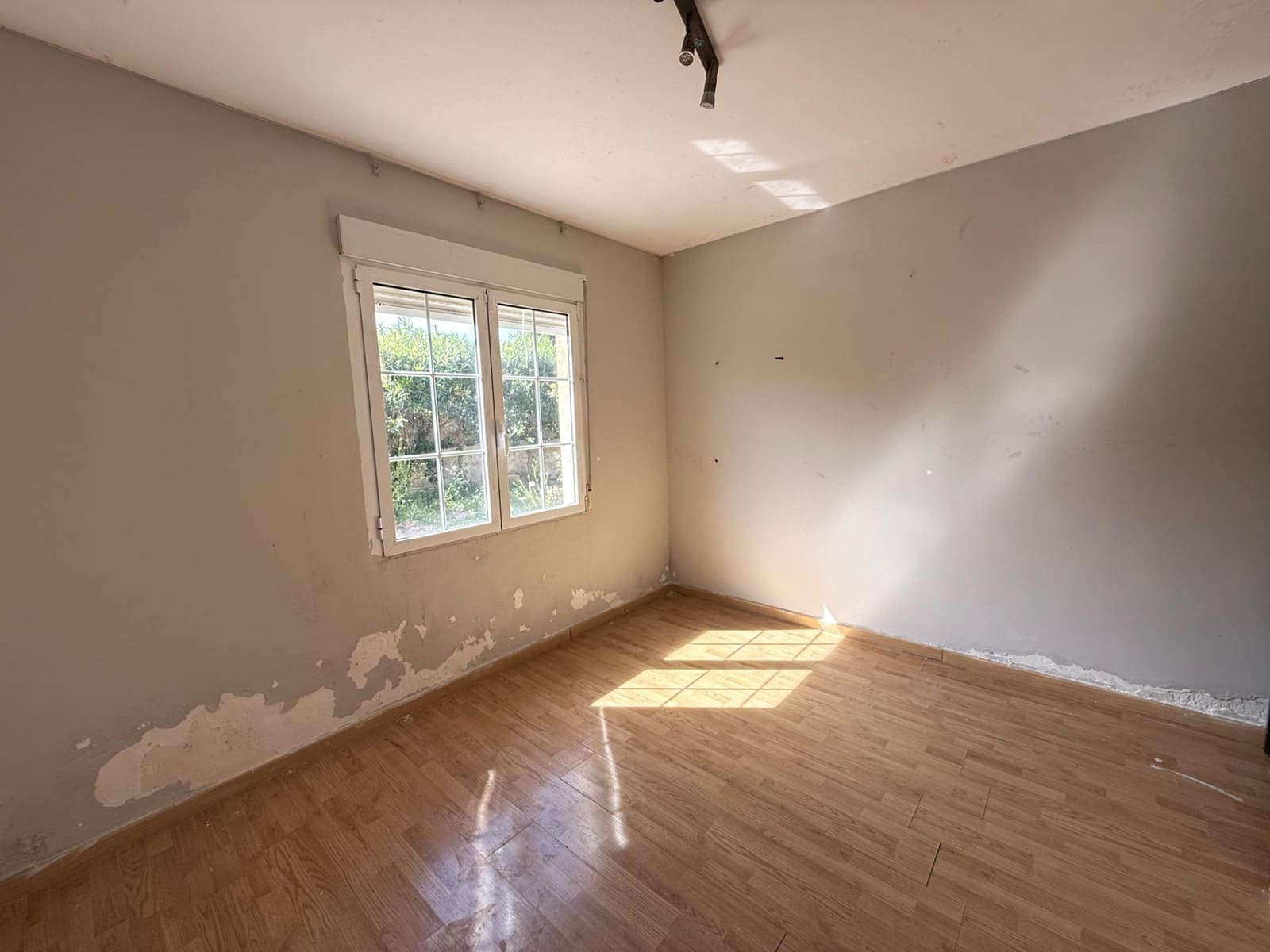 4 makuuhuone Huvila myytävänä paikassa Torrevieja mukana 
autotalli - 425 000 € (Ref: 9794585)