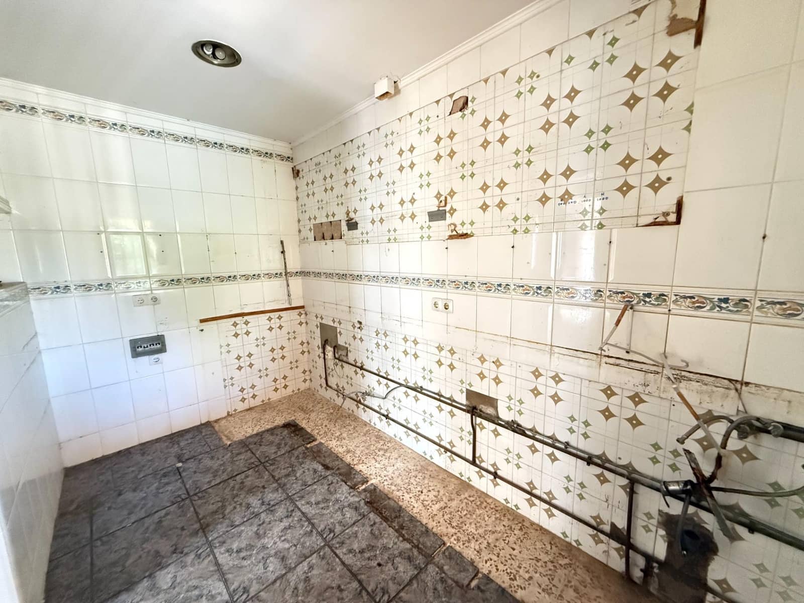 4 makuuhuone Huvila myytävänä paikassa Torrevieja mukana 
autotalli - 425 000 € (Ref: 9794585)