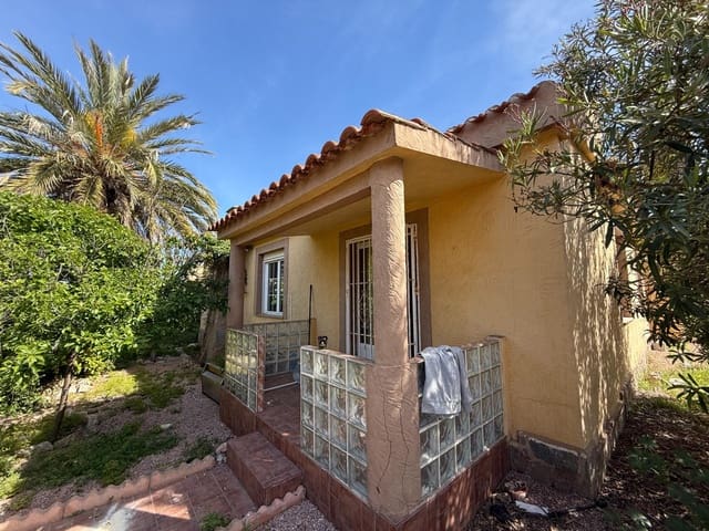 4 makuuhuone Huvila myytävänä paikassa Playa de los Locos, Torrevieja mukana 
autotalli - 425 000 € (Ref: 9794585)