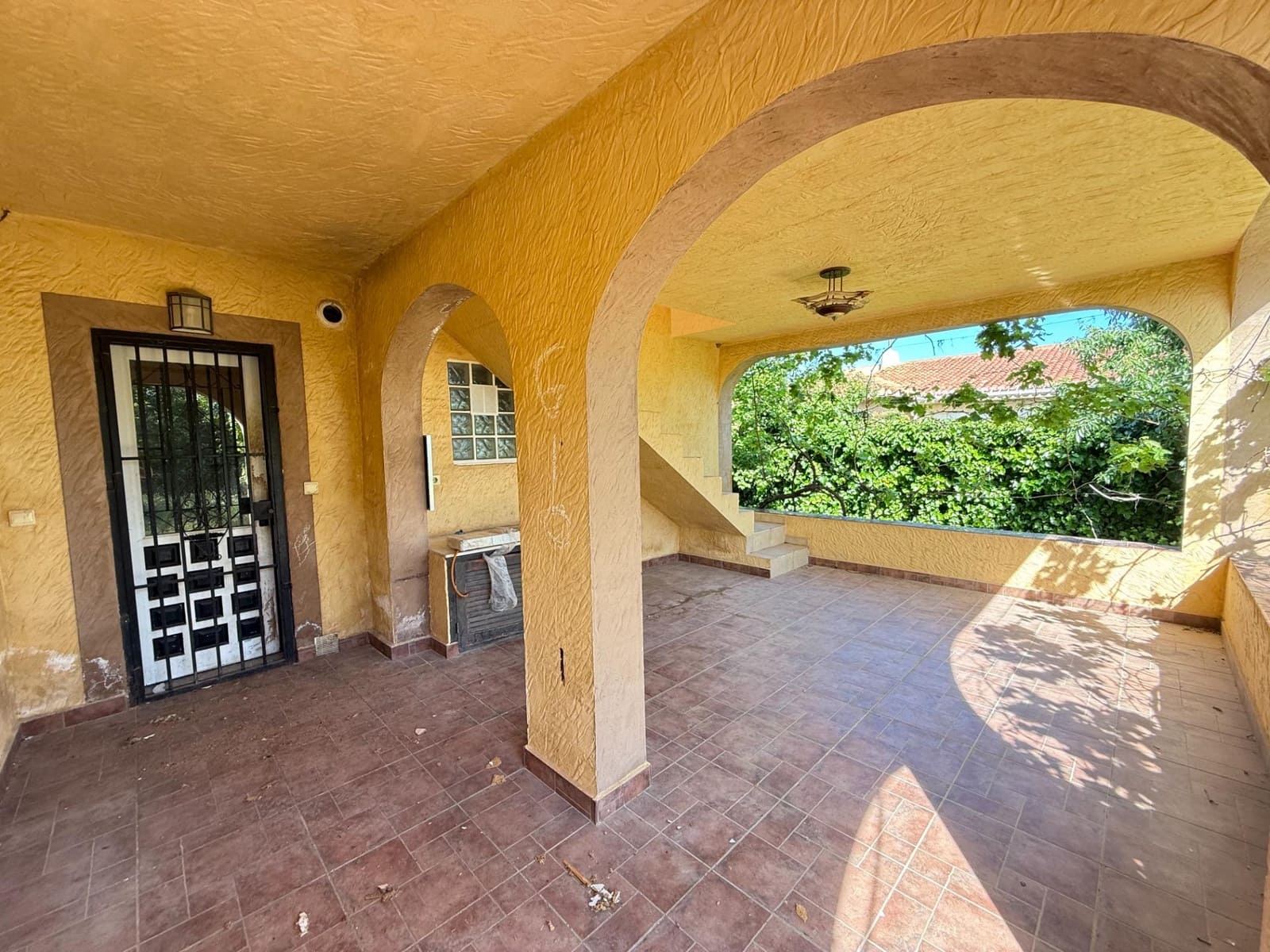 4 makuuhuone Huvila myytävänä paikassa Torrevieja mukana 
autotalli - 425 000 € (Ref: 9794585)