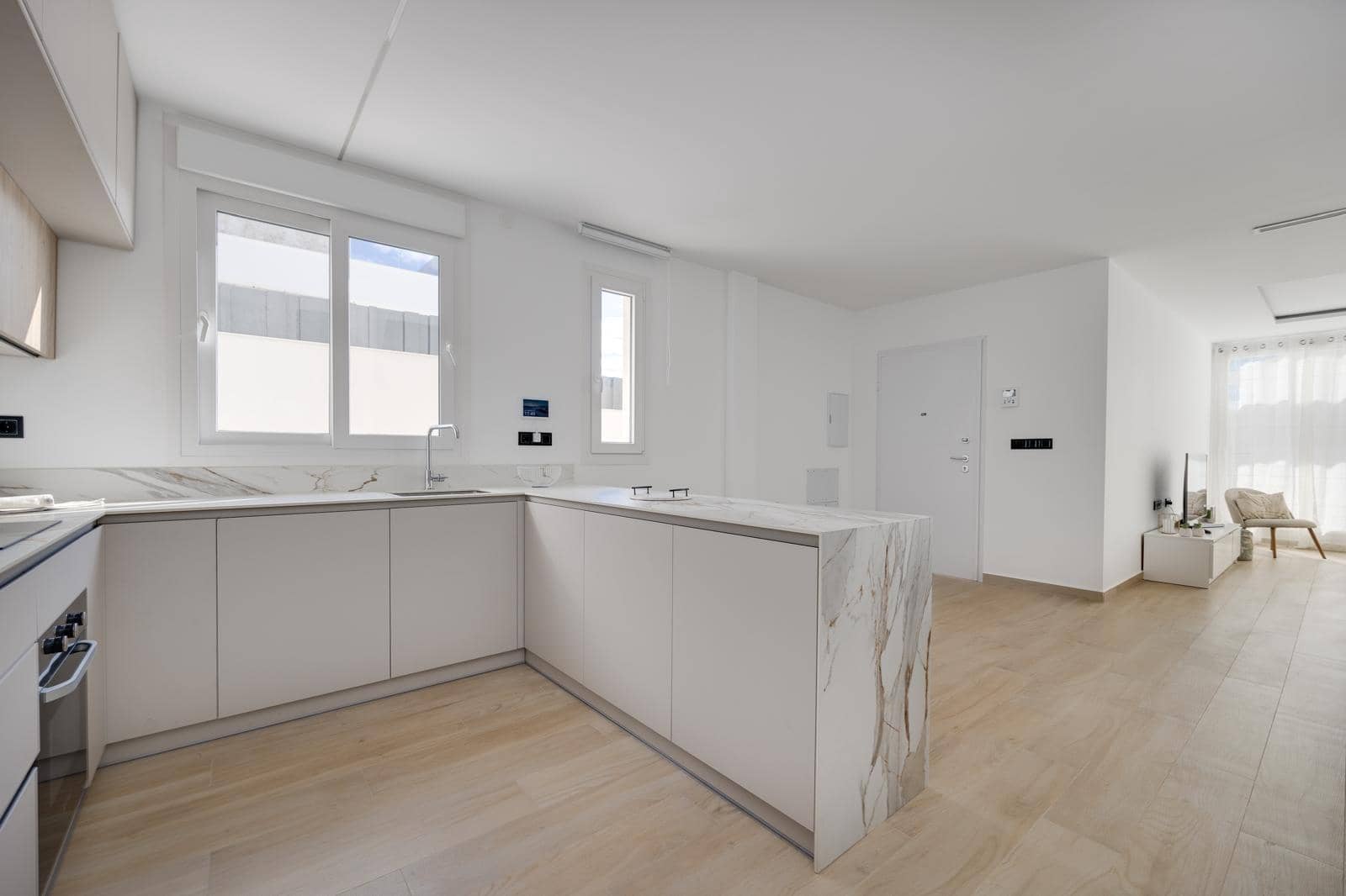 3 makuuhuone Huvila myytävänä paikassa Aguas Nuevas mukana 
autotalli - 598 000 € (Ref: 9804283)