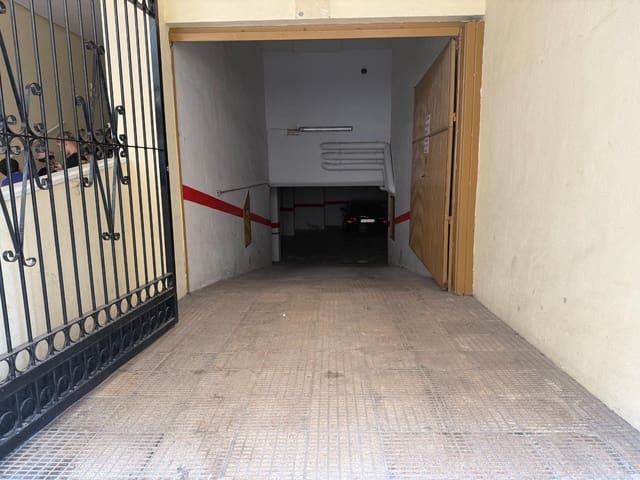 Garaż na sprzedaż w Playa del Cura, Torrevieja - 15 000 € (Ref: 9986857)