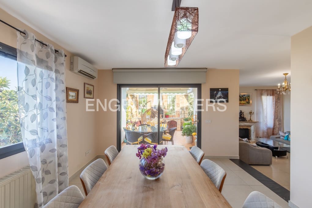 5 sovrum Villa till salu i Calpe / Calp med pool garage - 820 000 € (Ref: 10000226)