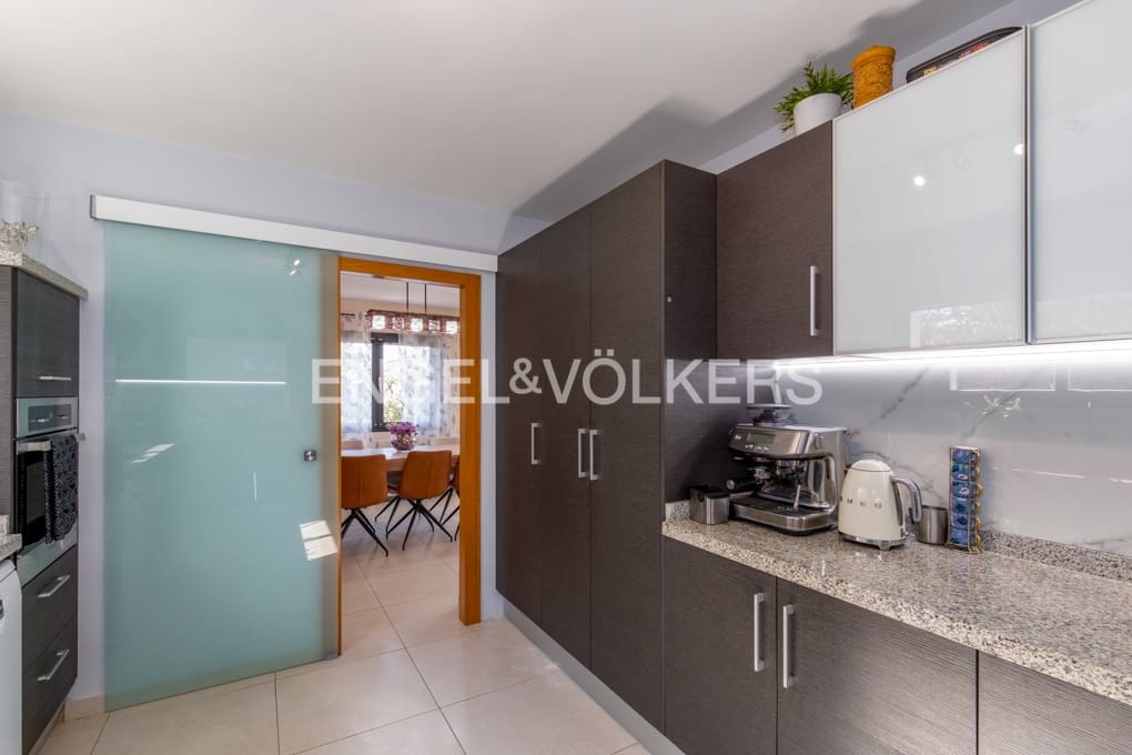 5 sovrum Villa till salu i Calpe / Calp med pool garage - 820 000 € (Ref: 10000226)