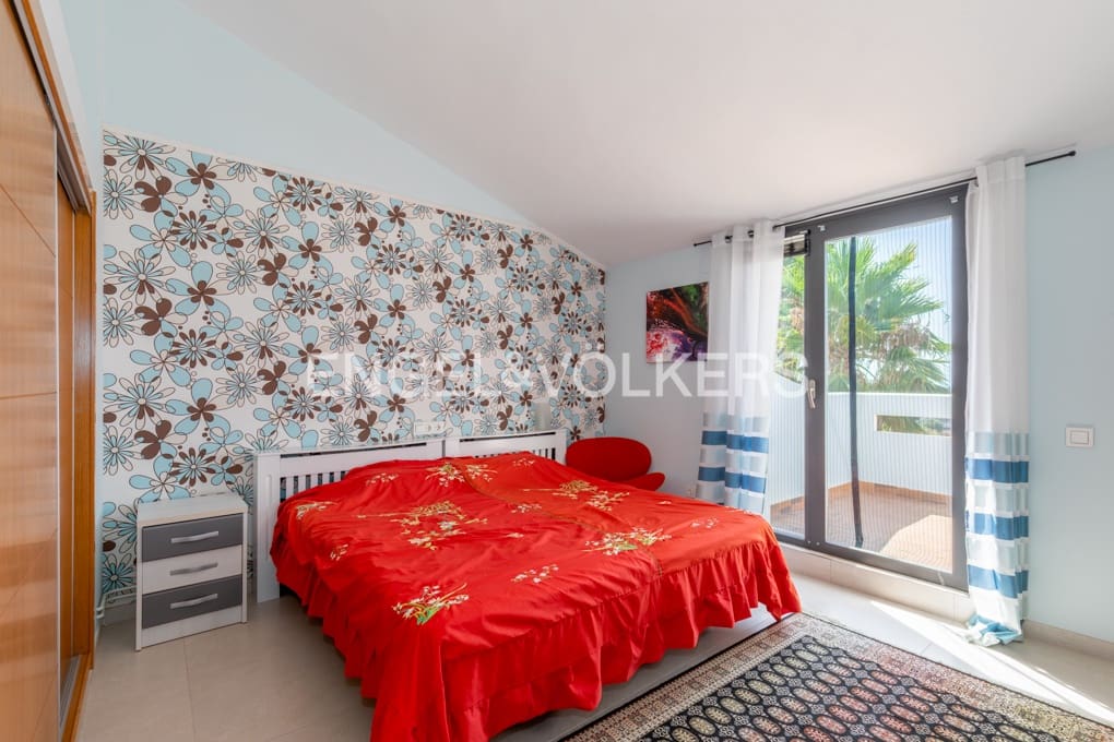 5 sovrum Villa till salu i Calpe / Calp med pool garage - 820 000 € (Ref: 10000226)