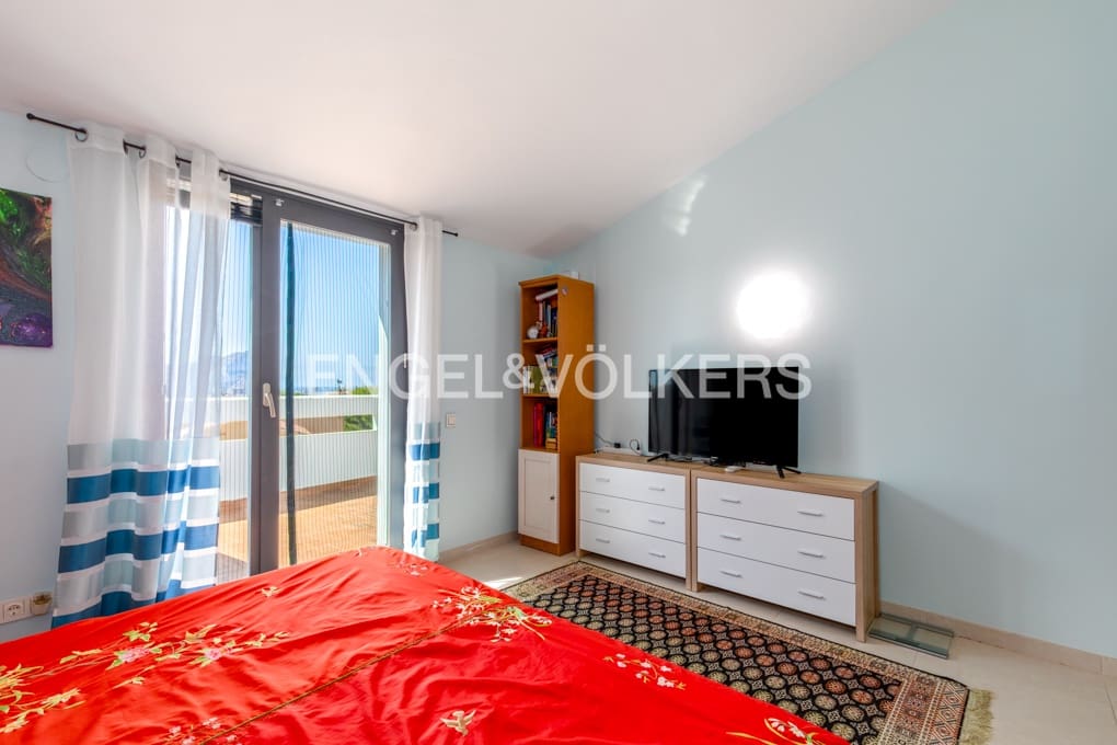 5 sovrum Villa till salu i Calpe / Calp med pool garage - 820 000 € (Ref: 10000226)