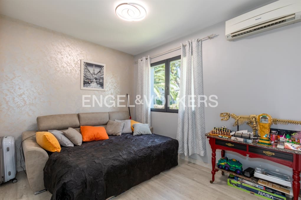 5 sovrum Villa till salu i Calpe / Calp med pool garage - 820 000 € (Ref: 10000226)