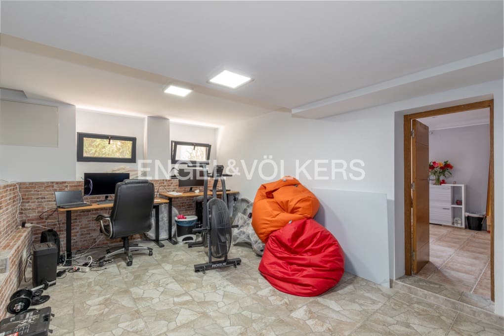 5 sovrum Villa till salu i Calpe / Calp med pool garage - 820 000 € (Ref: 10000226)