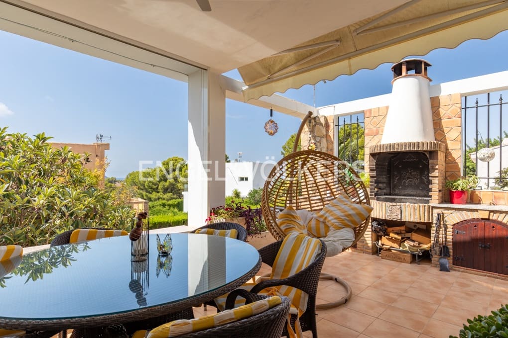 5 sovrum Villa till salu i Calpe / Calp med pool garage - 820 000 € (Ref: 10000226)