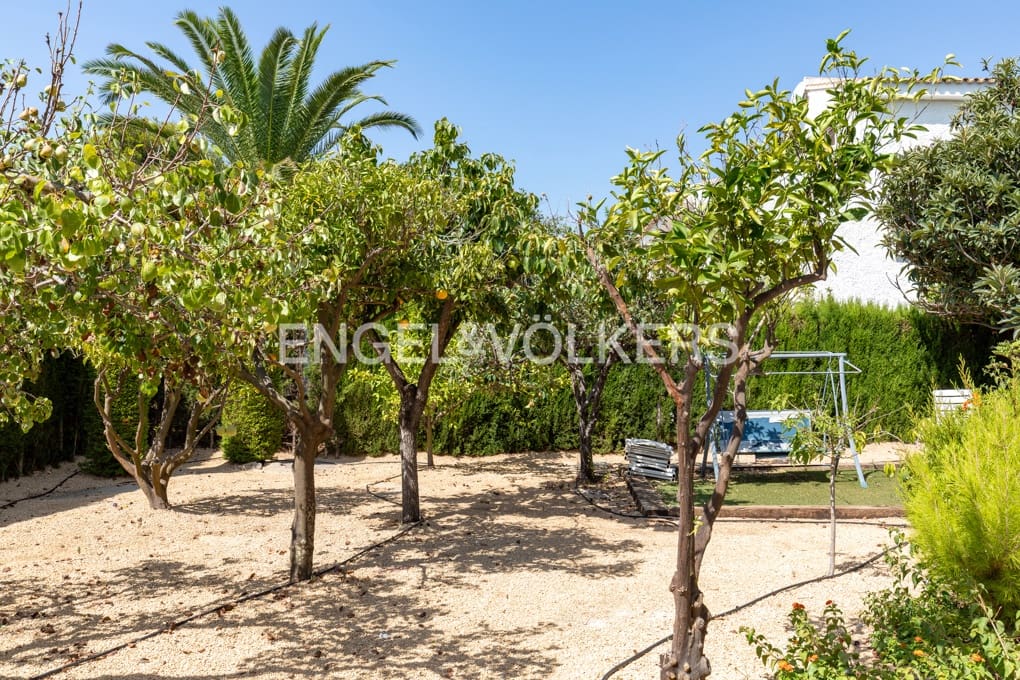 5 sovrum Villa till salu i Calpe / Calp med pool garage - 820 000 € (Ref: 10000226)