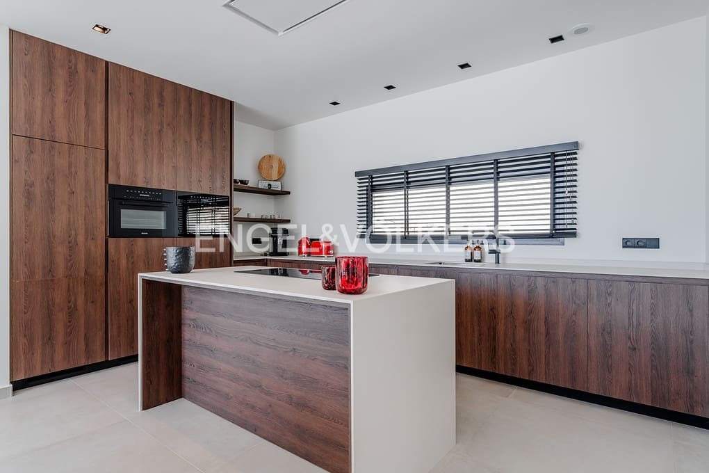 4 Zimmer Villa zu verkaufen in Benissa mit Pool Garage - 2.195.000 € (Ref: 10000227)