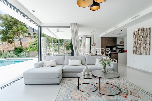 4 soverom Villa til salgs i Benissa med svømmebasseng garasje - € 2 195 000 (Ref: 10000227)