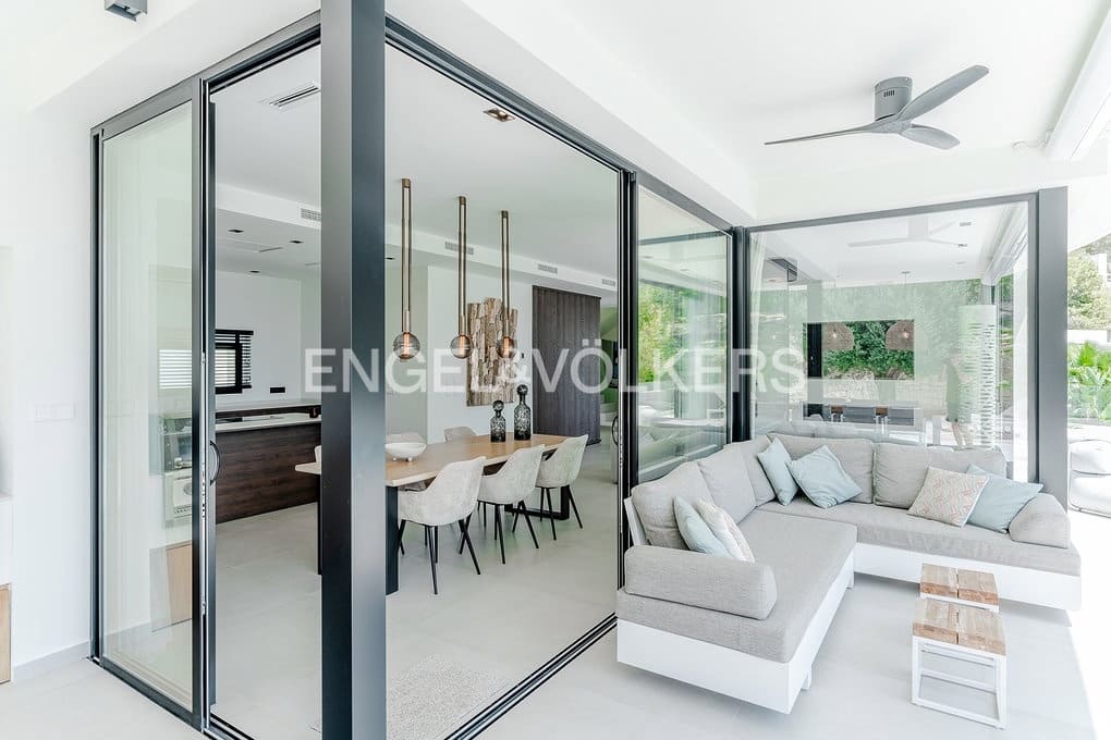 4 camera da letto Villa in vendita in Benissa con piscina garage - 2.195.000 € (Rif: 10000227)