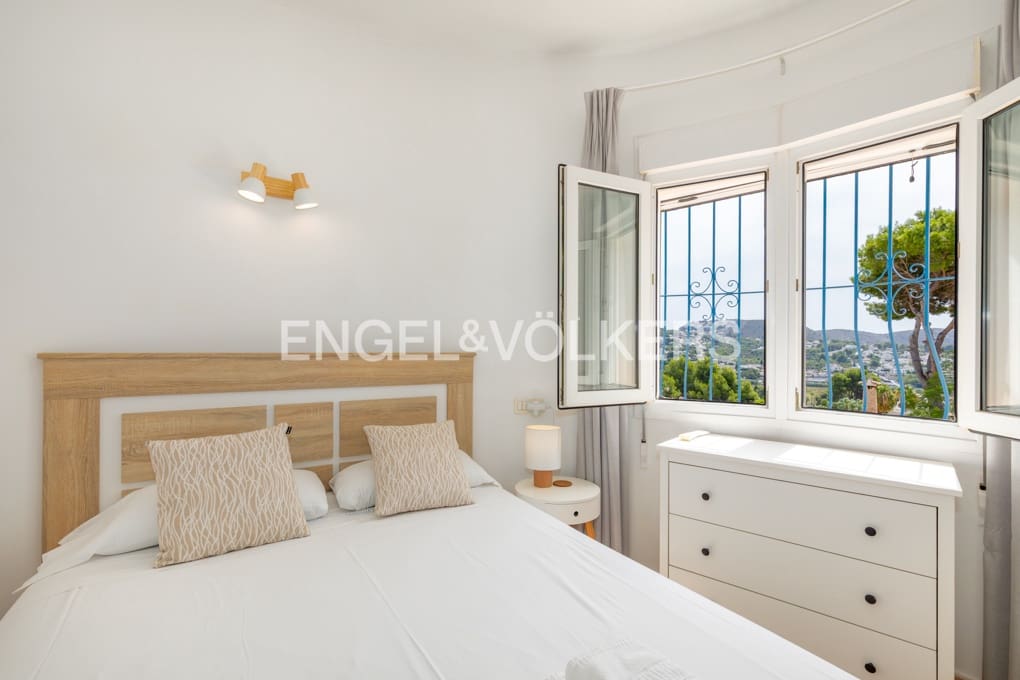 3 sypialnia Willa na sprzedaż w Moraira z basenem garażem - 780 000 € (Ref: 10000228)