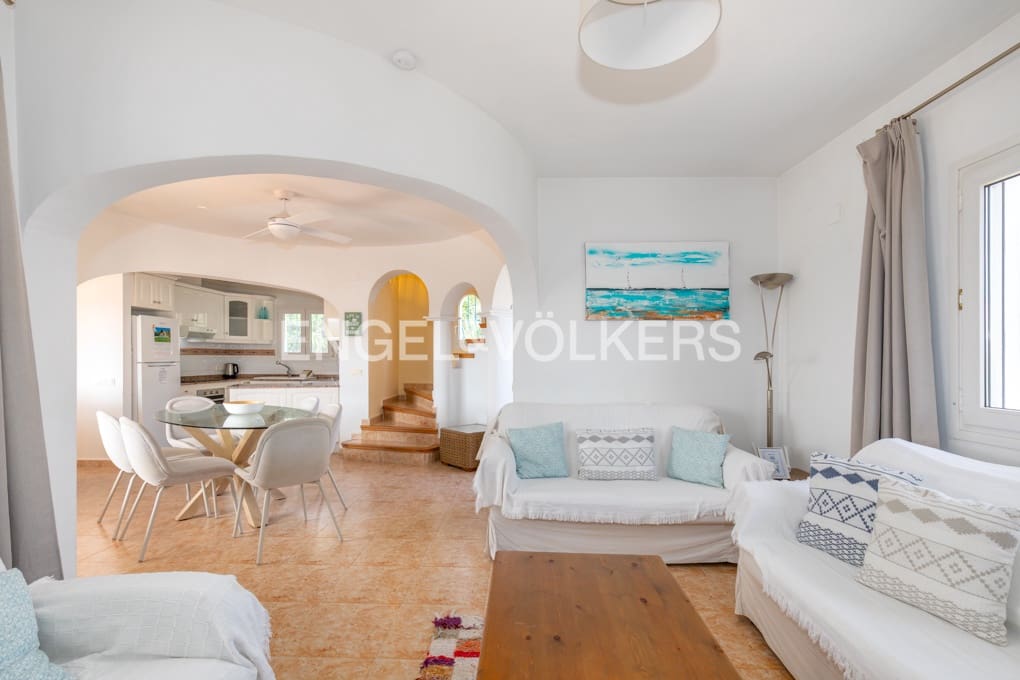 3 sypialnia Willa na sprzedaż w Moraira z basenem garażem - 780 000 € (Ref: 10000228)