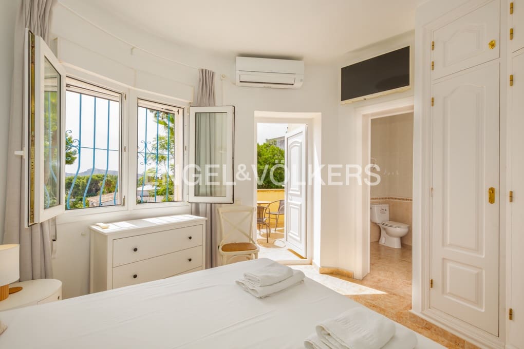 3 sypialnia Willa na sprzedaż w Moraira z basenem garażem - 780 000 € (Ref: 10000228)