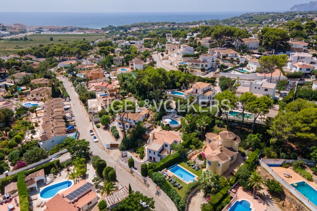 3 sypialnia Willa na sprzedaż w Moraira z basenem garażem - 780 000 € (Ref: 10000228)