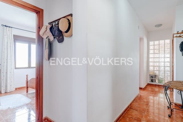 Chalet de 4 habitaciones en Montemar, Benissa en venta con piscina - 340.000 € (Ref: 10004380)