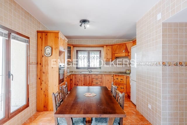 Chalet de 4 habitaciones en Montemar, Benissa en venta con piscina - 340.000 € (Ref: 10004380)