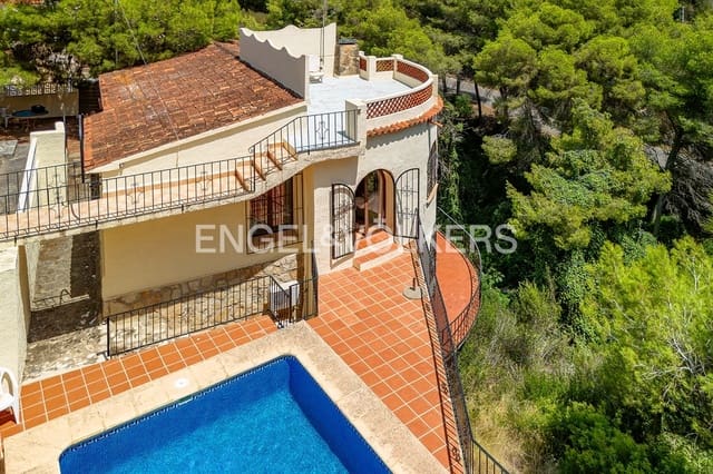 Chalet de 4 habitaciones en Montemar, Benissa en venta con piscina - 340.000 € (Ref: 10004380)