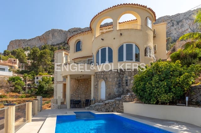 3 slaapkamer Villa te koop in Maryvilla, Calpe / Calp met zwembad garage - € 829.000 (Ref: 10009692)