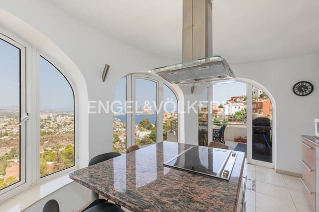 3 slaapkamer Villa te koop in Maryvilla, Calpe / Calp met zwembad garage - € 829.000 (Ref: 10009692)