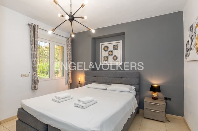 3 slaapkamer Villa te koop in Maryvilla, Calpe / Calp met zwembad garage - € 829.000 (Ref: 10009692)