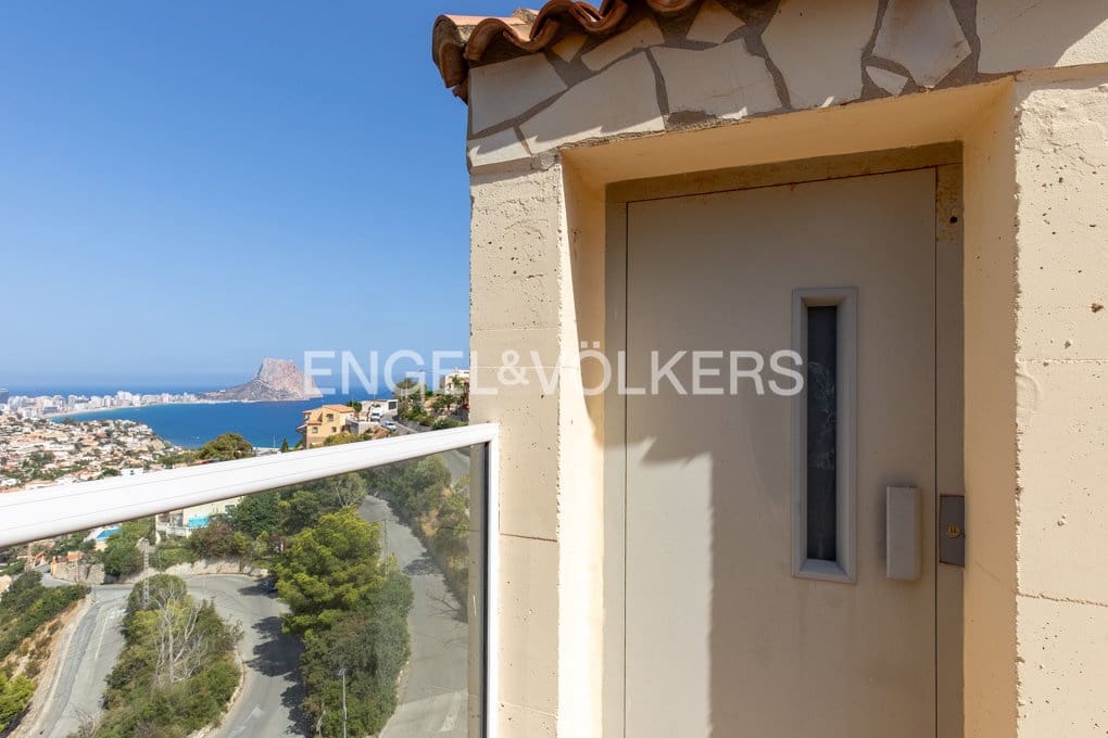 3 quarto Moradia para venda em Calpe / Calp com piscina garagem - 859 000 € (Ref: 10009692)