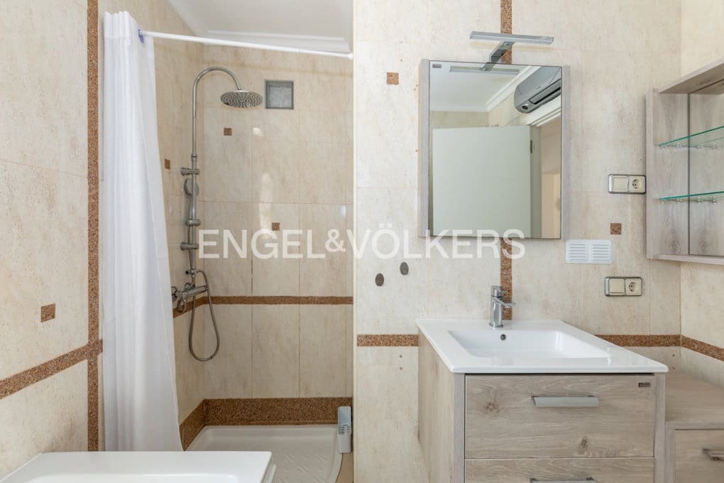 3 quarto Moradia para venda em Calpe / Calp com piscina garagem - 859 000 € (Ref: 10009692)