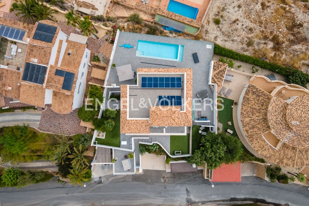 3 quarto Moradia para venda em Altea com piscina garagem - 2 675 000 € (Ref: 10016877)