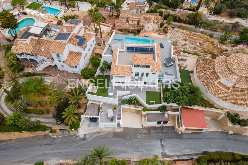 3 quarto Moradia para venda em Altea com piscina garagem - 2 675 000 € (Ref: 10016877)