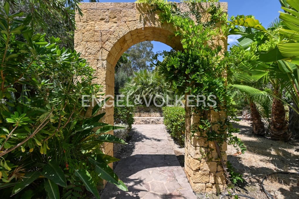 6 chambre Villa/Maison à vendre à Altea avec piscine garage - 2 450 000 € (Ref: 10040155)