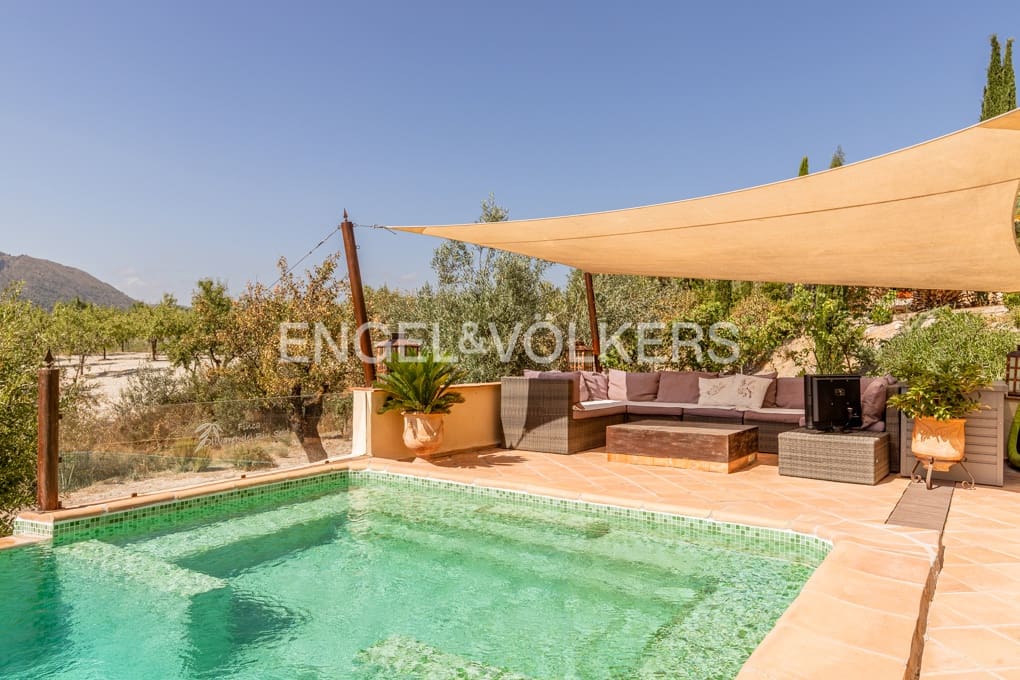 3 sypialnia Finka/Dom wiejski na sprzedaż w Balones z basenem garażem - 890 000 € (Ref: 10043556)