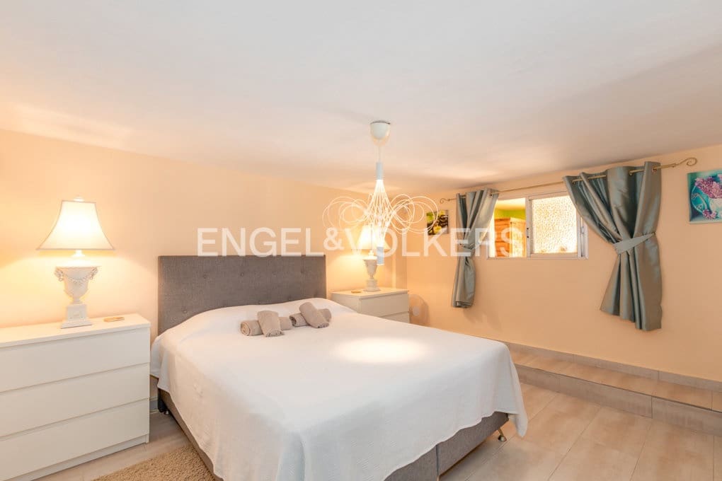 5 bedroom Villa for sale in Altea with pool garage - € 1,590,000 (Ref: 10045817)