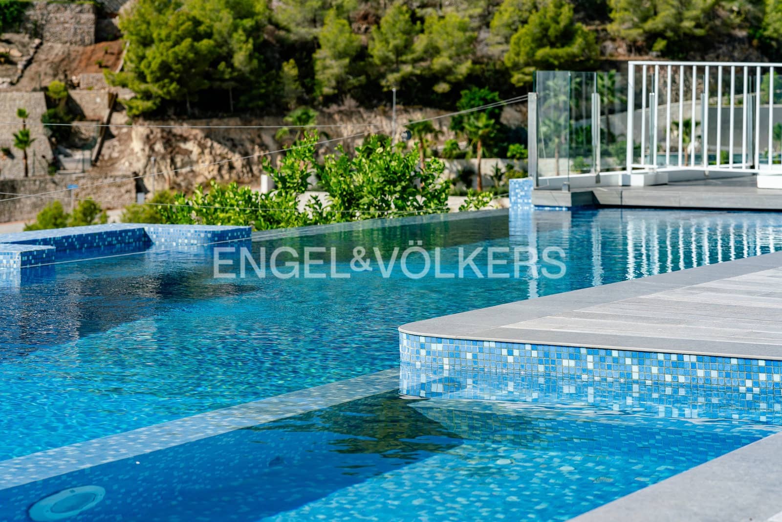 4 chambre Villa/Maison à vendre à Benissa avec piscine garage - 3 950 000 € (Ref: 10085115)