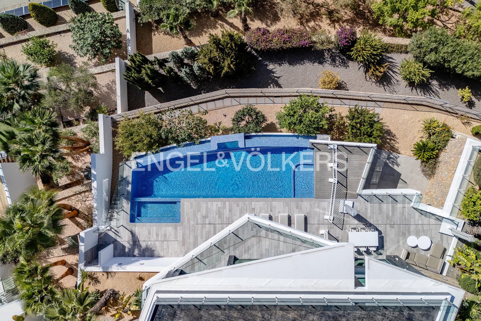 4 chambre Villa/Maison à vendre à Benissa avec piscine garage - 3 950 000 € (Ref: 10085115)